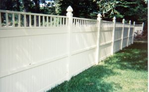contracting vinyl fence install